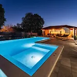 My Dalmatia - Neda With Shared Pool Apartamento