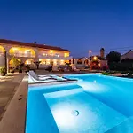 My Dalmatia - Neda With Shared Pool Apartamento Galovac (Zadar)