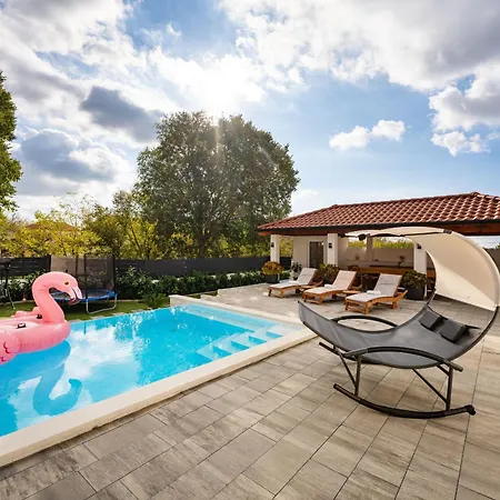 My Dalmatia - Neda With Shared Pool Apartman Galovac