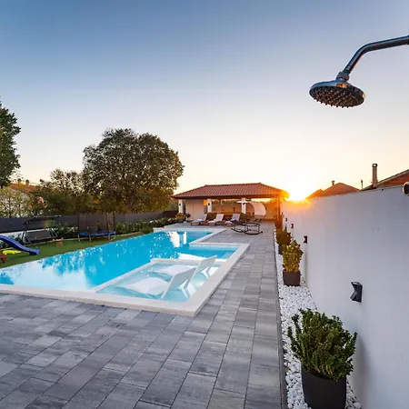 My Dalmatia - Neda With Shared Pool Appartement Galovac (Zadar)