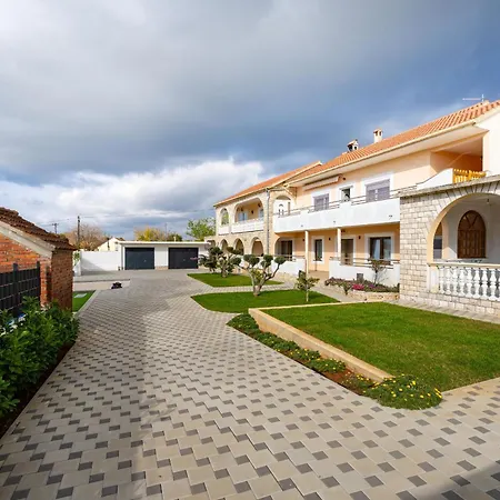 Appartement My Dalmatia - Neda With Shared Pool *