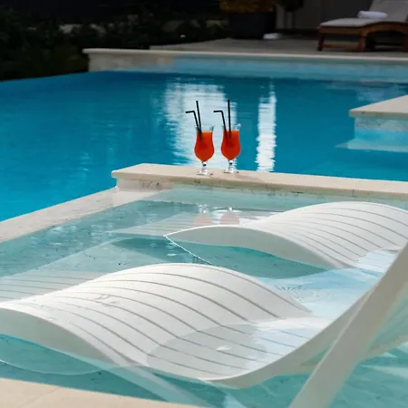 My Dalmatia - Neda With Shared Pool * Galovac (Zadar)