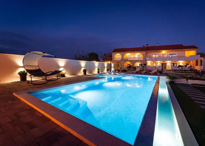 My Dalmatia - Neda With Shared Pool * Galovac (Zadar)