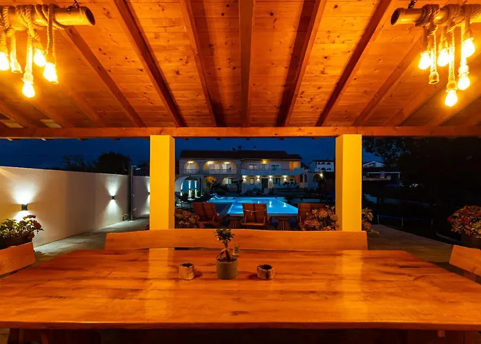 My Dalmatia - Neda With Shared Pool Galovac (Zadar)