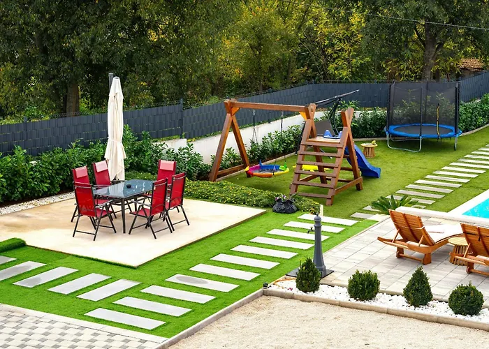 My Dalmatia - Neda With Shared Pool Apartman *