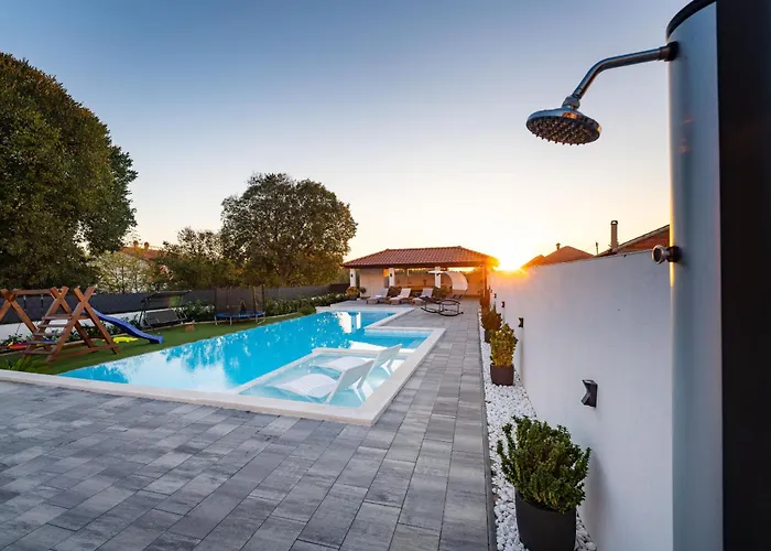 My Dalmatia - Neda With Shared Pool Lägenhet Galovac (Zadar)