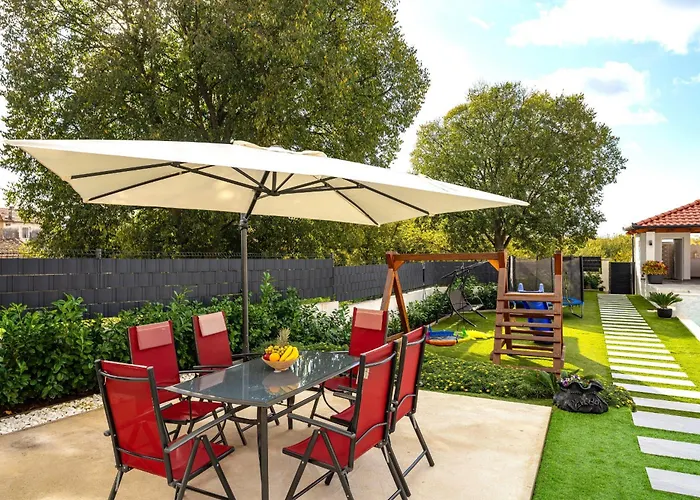 My Dalmatia - Neda With Shared Pool *