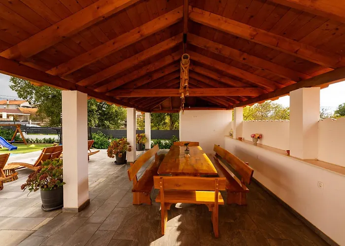 My Dalmatia - Neda With Shared Pool Galovac (Zadar)