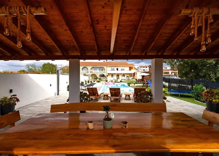 My Dalmatia - Neda With Shared Pool Galovac (Zadar)