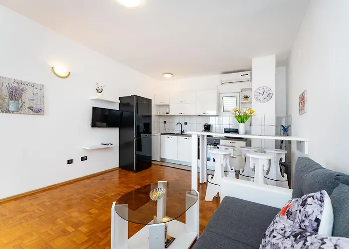 Apartman My Dalmatia - Neda With Shared Pool *